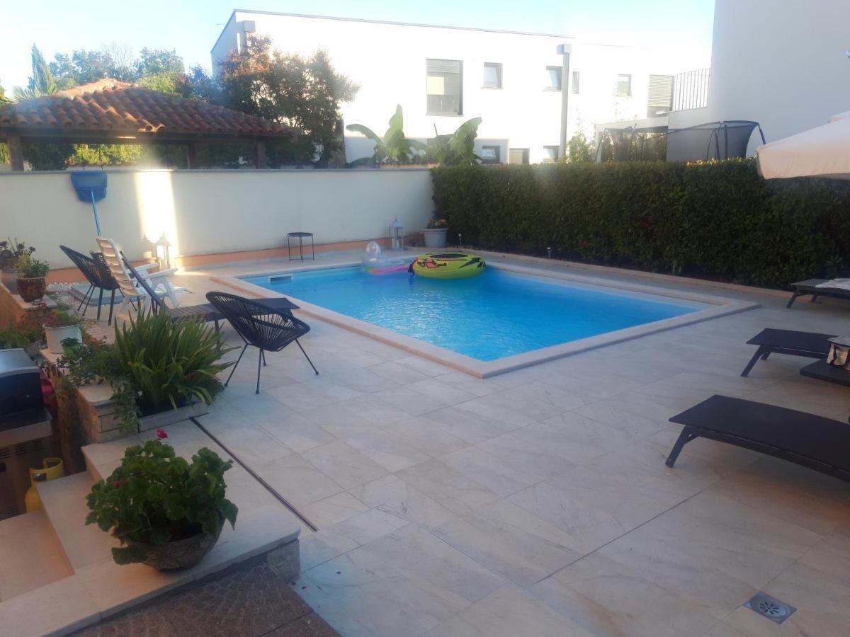 Apartments Residence V Porec Bagian luar foto